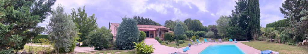 Villa de vacances Aux Cyprès du Sud
